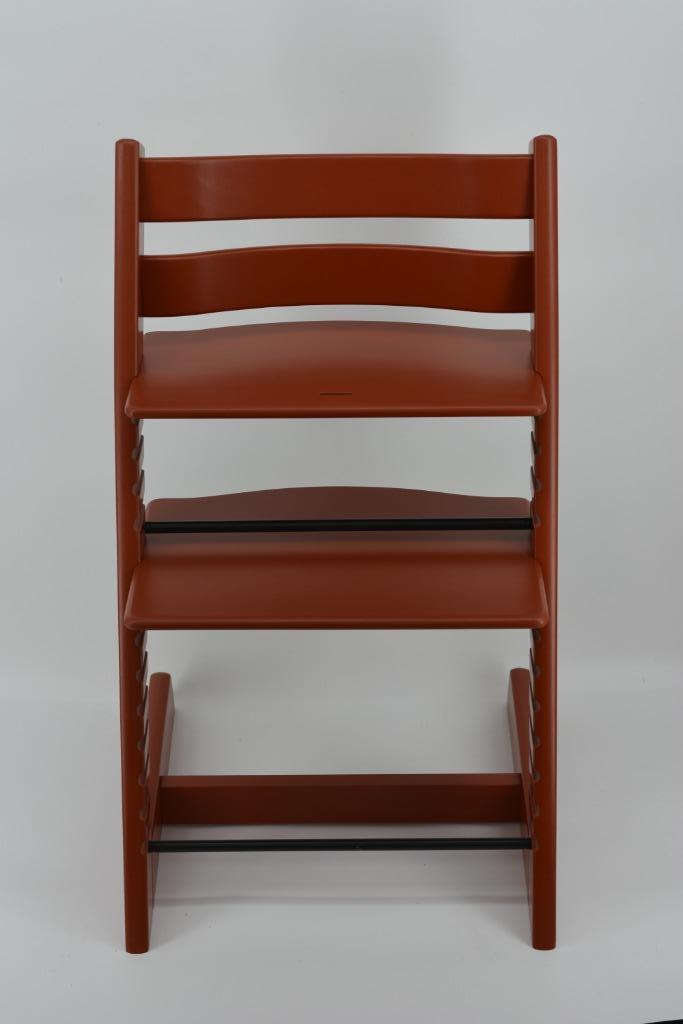 Stokke Tripp Trapp Warm Red – Refurbished nieuw model, Kinderen en Baby's, Kinderstoelen, Zo goed als nieuw, Meegroeistoel, Aanschuifbaar
