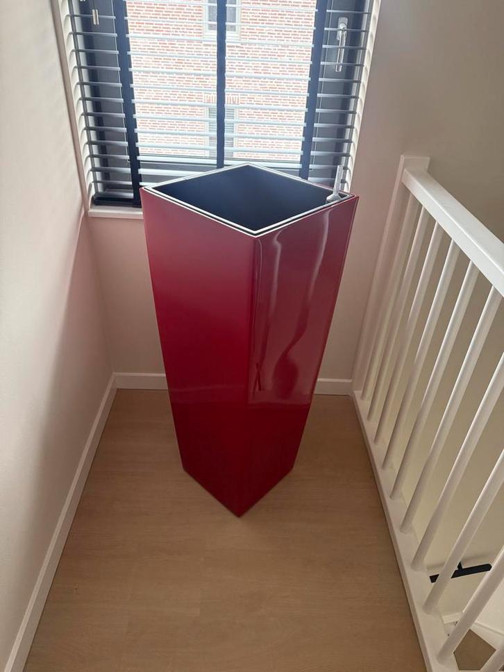 LECHUZA CUBICO ALTO 40 Rood - Plantenbak met Bewatering, Tuin en Terras, Bloempotten, Zo goed als nieuw, Kunststof, Binnen, Balkon