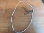 Parelketting met zilveren slotje, Sieraden, Tassen en Uiterlijk, Kettingen, Overige kleuren, Ophalen of Verzenden, Zo goed als nieuw