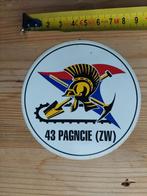 43 Brigade Pantsergenie Compagnie sticker, Verzamelen, Militaria | Algemeen, Ophalen of Verzenden, Landmacht, Nederland, Embleem of Badge
