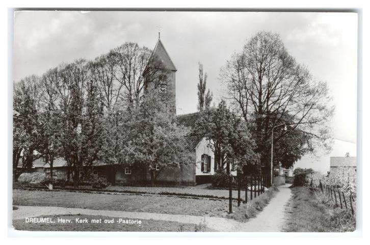 Dreumel, Herv. Kerk met oud Pastorie, Verzamelen, Ansichtkaarten | Nederland, Ongelopen, Gelderland, 1960 tot 1980, Verzenden