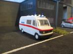 Mercedes Benz 207D Hochdach - Herpa AMBULANCE, Ophalen of Verzenden, Gebruikt, Bus of Vrachtwagen, Herpa