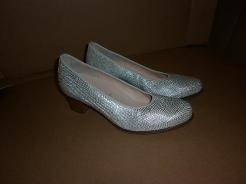 pumps   maat 40 merk : Hassia, Kleding | Dames, Schoenen, Zo goed als nieuw, Pumps, Grijs, Ophalen of Verzenden