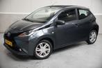 Toyota Aygo 1.0 VVT-i x-wave (bj 2015), Auto's, Toyota, Voorwielaandrijving, Euro 5, Gebruikt, 4 stoelen