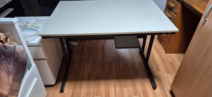 Computertafel / Hobbytafel 100x70cm, Doe-het-zelf en Verbouw, Tekentafels, Minder dan 130 cm, Ophalen