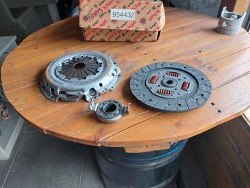 KOPPELINGSET KAWE 954432 FORD ESCORT MK3 MK4 MK5 FIESTA MK3  beschikbaar voor biedingen