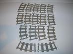 LEGO 9 volt 16 RAILS 4520 Gebogen (2) in Nieuwstaat!!, Ophalen of Verzenden, Zo goed als nieuw, Complete set, Lego