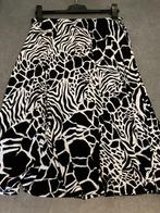zwart/wit zwierige lange rok maat 42, Kleding | Dames, Rokken, Zwart, Maat 42/44 (L), Ophalen of Verzenden, Zo goed als nieuw