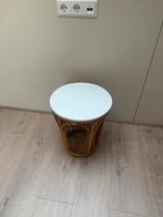 Leuke rotan bijzettafel, Huis en Inrichting, Tafels | Bijzettafels, Ophalen, Minder dan 45 cm, Minder dan 55 cm, Rond