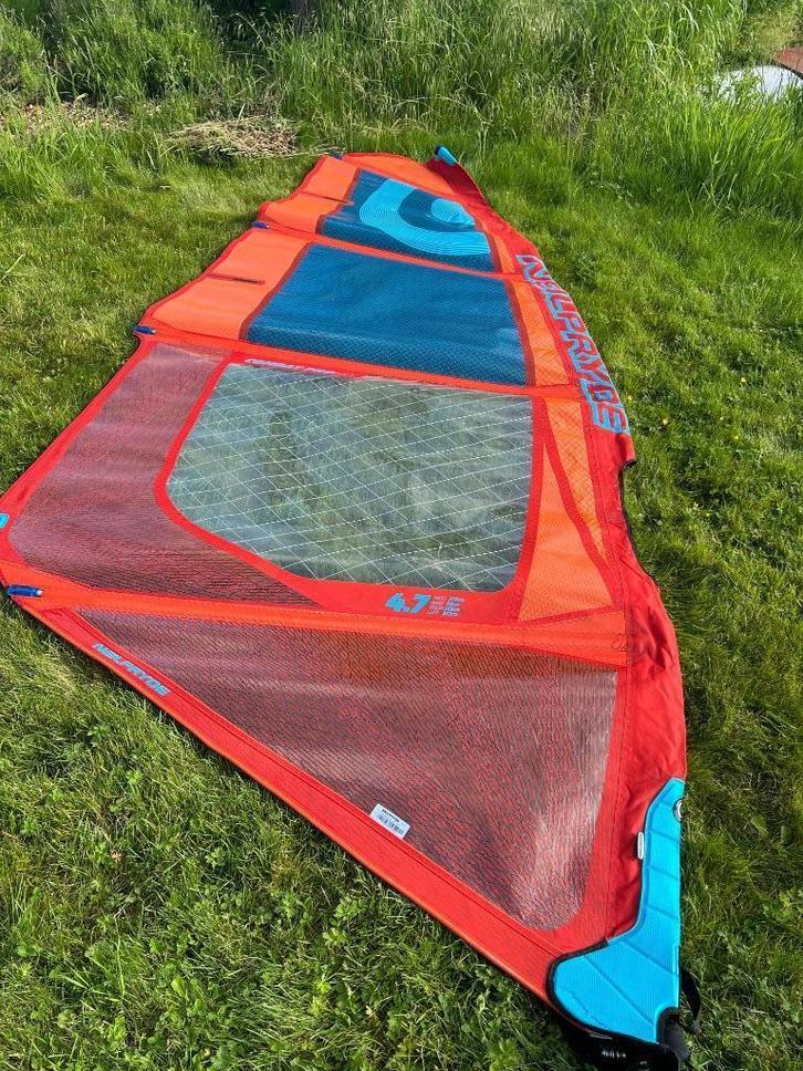 Neil Pryde Combat wave HD, Watersport en Boten, Windsurfen, Zo goed als nieuw, Zeil, Met draagtas, Minder dan 5 m², Ophalen