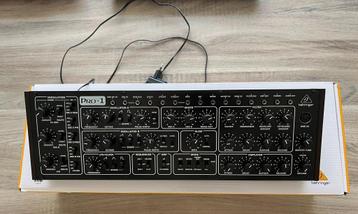Behinger Pro-1 Analog Synthesizer beschikbaar voor biedingen