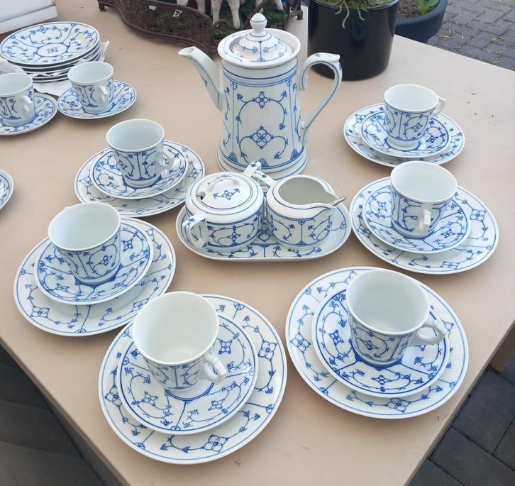 saks Jager thee en koffieserviezen, Huis en Inrichting, Keuken | Servies, Zo goed als nieuw, Kop(pen) en/of Schotel(s), Overige stijlen