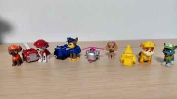 Paw patrol poppetjes hondjes  beschikbaar voor biedingen