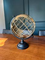 Wereldbol op voet - goud/ zwart, Huis en Inrichting, Woonaccessoires | Wereldbollen, Ophalen, Zo goed als nieuw