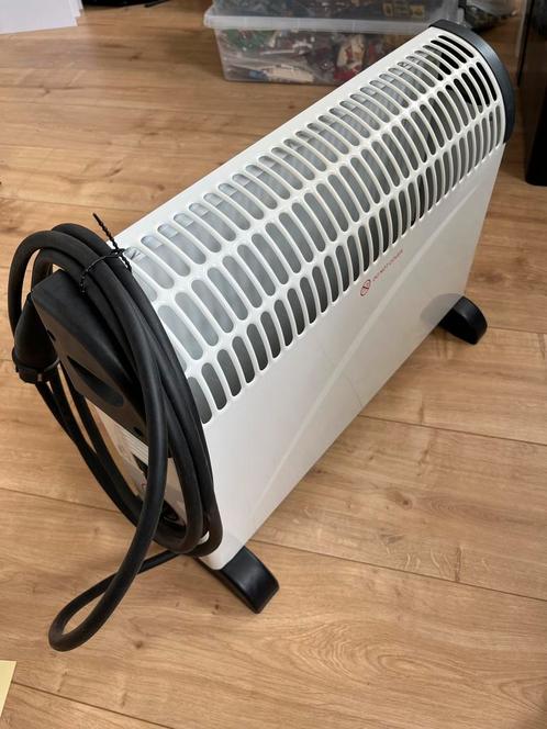 Elektrische convector radiator, Doe-het-zelf en Verbouw, Verwarming en Radiatoren, Gebruikt, Radiator, 800 watt of meer, 30 tot 80 cm