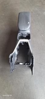 toyota rav 4  middenconsole. armsteun. ventilatieroosters., Auto-onderdelen, Dashboard en Schakelaars, Ophalen of Verzenden, Gebruikt