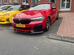 BMW 5-Serie 520i 184pk Aut. 2023 Rood M-Sport, 1998 cc, 101 €/maand, 4 cilinders, 2000 kg