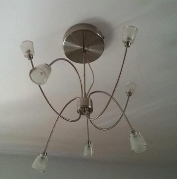 Huiskamer plafondlamp beschikbaar voor biedingen