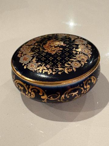 Limoges Castel Porseleinen Doosje Kobaltblauw/Goud beschikbaar voor biedingen