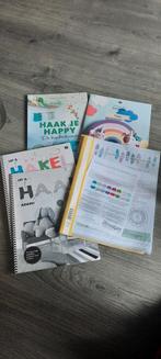 3 haakboeken en een Cal, Ophalen of Verzenden, Haken, Overige typen