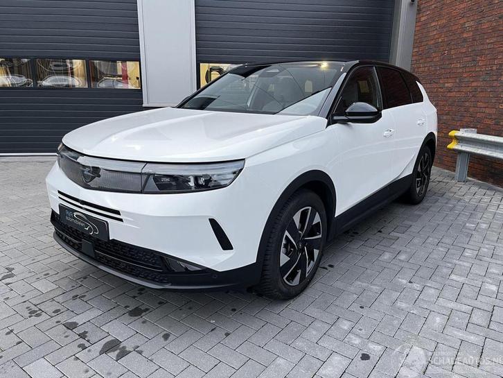 Opel Grandland 1.2 Turbo Hybrid / AUTOMAAT / NAVI / 360CAM /, Auto diversen, Schadeauto's, Opel, Automaat, Hybride Elektrisch/Benzine