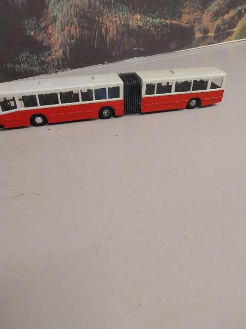 Te koop Volvo B 10 m gelede bus geheel metaal 1/50, Hobby en Vrije tijd, Modelauto's | 1:50, Nieuw, Bus of Vrachtwagen, Overige merken