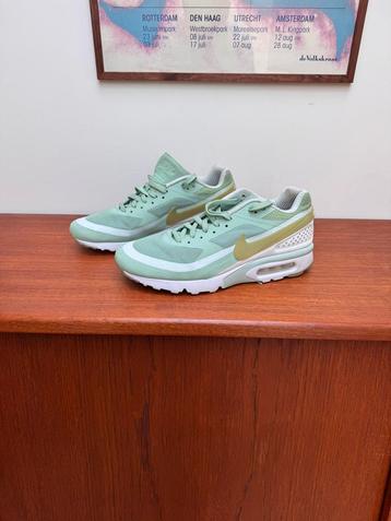 Nike Air Max BW Ultra Enamel Green beschikbaar voor biedingen