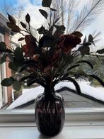 Cheeta vaas met zijden bloemstuk, Gebruikt, Overige kleuren, Ophalen of Verzenden, Glas