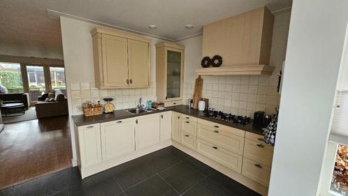 Landelijke Keuken te koop, Huis en Inrichting, Keuken | Complete keukens, Gebruikt, Hoekkeuken, Overige kleuren, Composiet, Ophalen