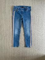 Spijkerbroek met pailletjes streep - maat 116, Kinderen en Baby's, Kinderkleding | Maat 116, Broek, Gebruikt, C&A, Meisje