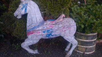 Houten Paard - Decoratief Tuinobject beschikbaar voor biedingen