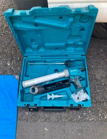 Makita DCG180ZXK 18V Li-Ion Accu kitspuit beschikbaar voor biedingen