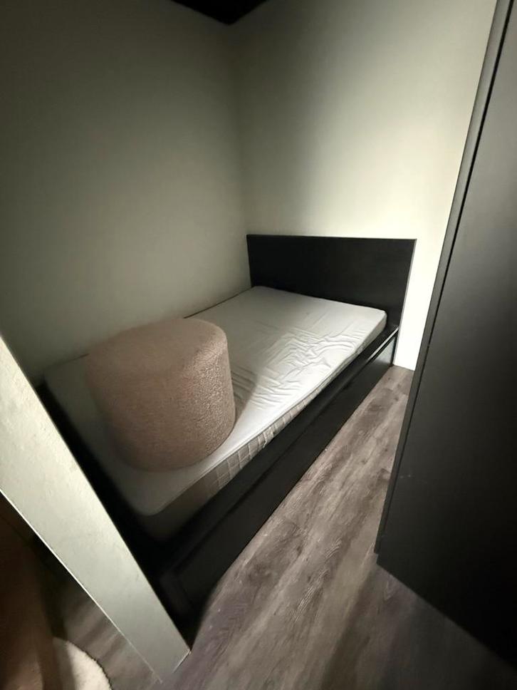 Ikea Malm Tweepersoonsbed, Huis en Inrichting, Slaapkamer | Bedden, Gebruikt, Tweepersoons, 140 cm, 200 cm, Hout, Zwart, Ophalen