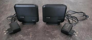 Twee KPN Experia WIFI versterkers inclusief adapters beschikbaar voor biedingen