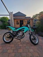 Aprilia SX 50 - 70cc, Fietsen en Brommers, Brommers | Overige merken, Ophalen, Zo goed als nieuw