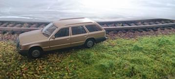 Mercedes 300 TE Herpa. beschikbaar voor biedingen
