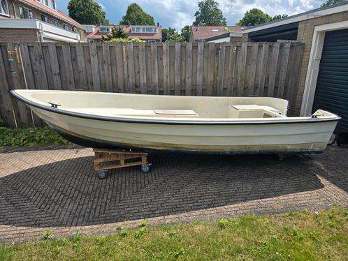 Polyester vissers bootje opknappertje, Watersport en Boten, Bootonderdelen, Gebruikt, Overige typen, Ophalen