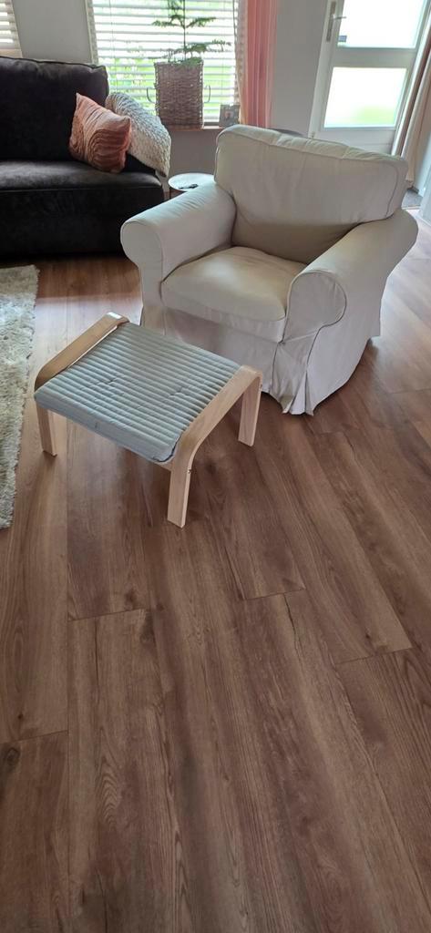 Ikea Ektorp Fauteuil met Voetenbank, Huis en Inrichting, Banken | Voetenbanken en Poefen, Zo goed als nieuw, Minder dan 50 cm