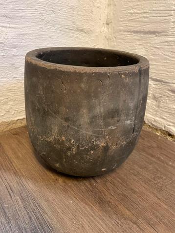 Grote plantenvaas - 28cm diameter beschikbaar voor biedingen
