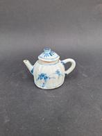 Kangxi trekpotje kleine 17e chinees porselein, Antiek en Kunst, Ophalen of Verzenden