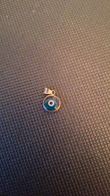 Gouden Boze Oog Hanger met Steen beschikbaar voor biedingen