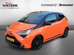 Toyota Aygo 1.0 VVT-i x-play Orange Automaat (bj 2020), Auto's, Toyota, Gebruikt, Euro 6, Overige kleuren, LED verlichting