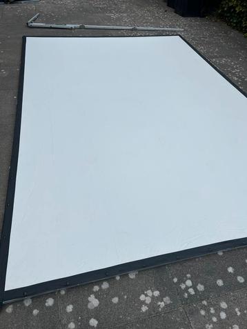 Spanscherm The Screen Works 370x240cm beschikbaar voor biedingen