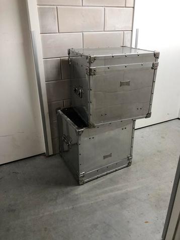Aluminium kist 50x50x50 MDF binnenkant beschikbaar voor biedingen