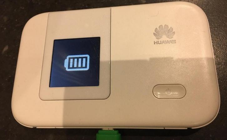 HUAWEI Mobile Wifi E3572 (MIFI, Wit) - zeer goede staat, Computers en Software, Routers en Modems, Zo goed als nieuw, Ophalen