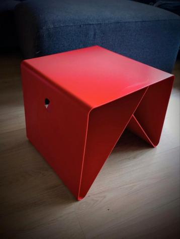 Neil David BT4 salontafel / bijzettafel beschikbaar voor biedingen
