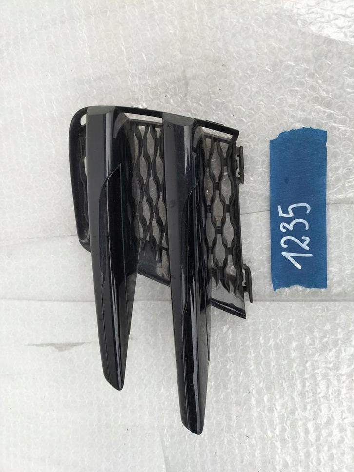 RANGE ROVER VELAR BUMPER GRILLE RECHTS, Auto-onderdelen, Carrosserie en Plaatwerk, Bumper, Land Rover, Voor, Gebruikt, Ophalen of Verzenden