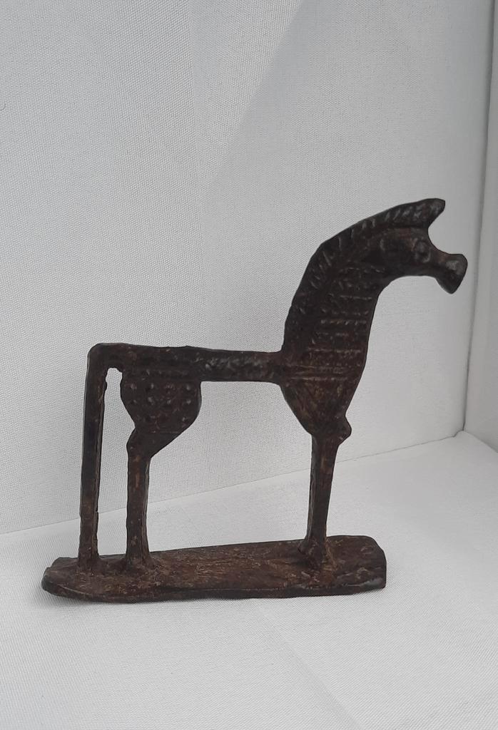 Geometrisch bronzen paard figuur in antieke Griekse stijl, Verzamelen, Beelden en Beeldjes, Gebruikt, Dier, Ophalen of Verzenden