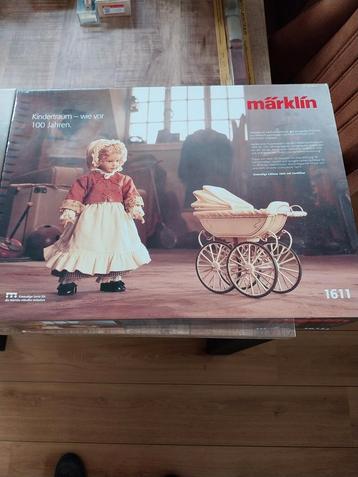 Märklin,  pop met kinderwagen beschikbaar voor biedingen