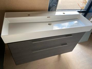 Nieuw Sfinx badkamermeubel - 122cm beschikbaar voor biedingen